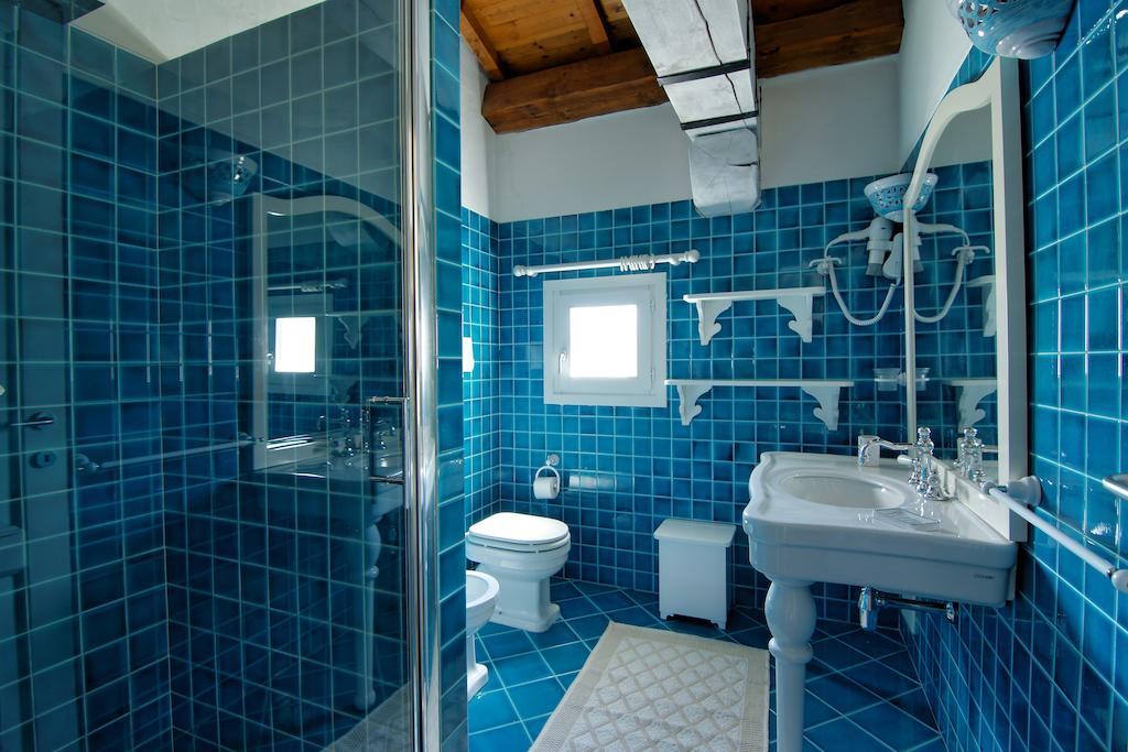 Domus Corallia-Luxury Rooms Porto Rotondo Szoba fotó